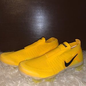 🔥SOLD🔥nike vapormax moc2 yellow men sz8.5